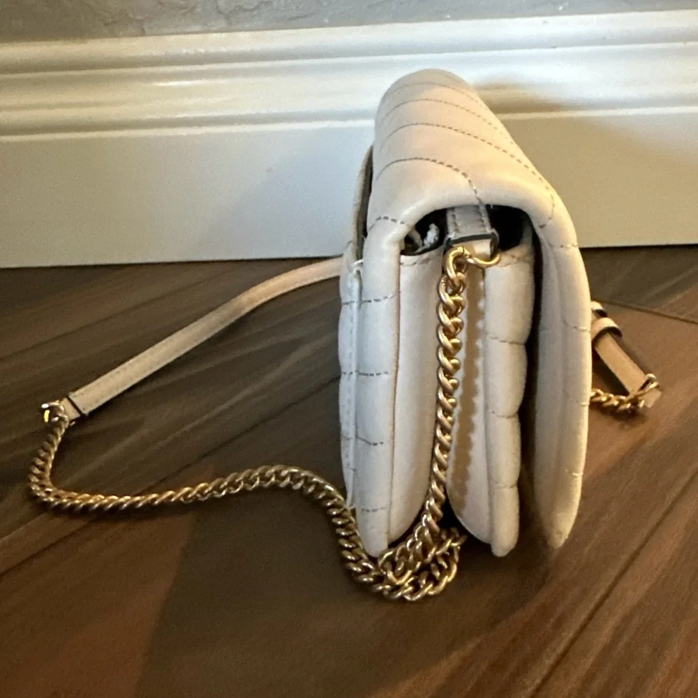 Tory Burch - Kira Chevron Chain Wallet New Cream Handbag - Picture 10 of 11
